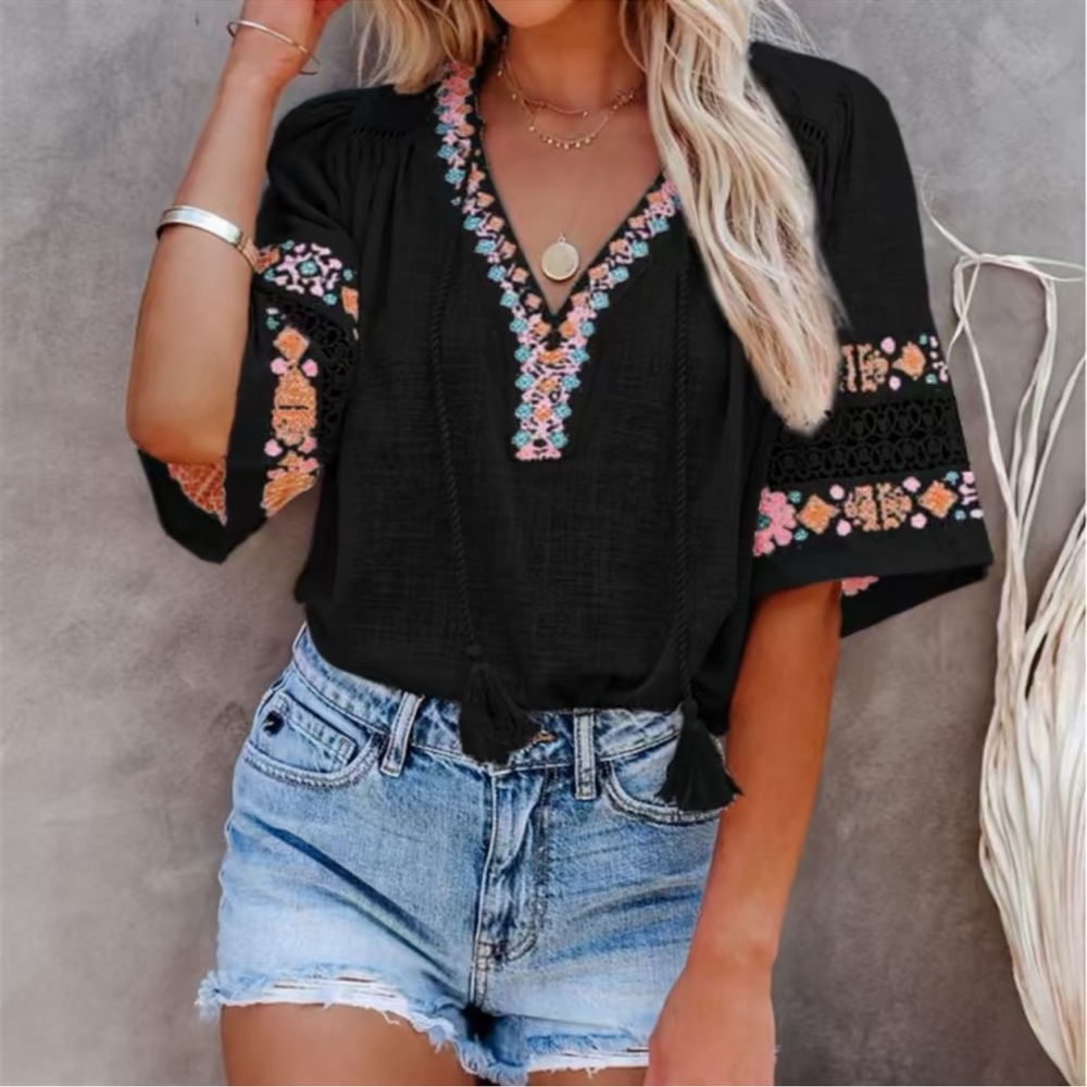 NWOT Black Tassel Drawstring Embroidered Half Sleeve V Neck. Size Large.